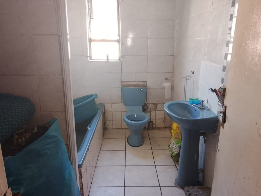  Bedroom Property for Sale in Harare Western Cape